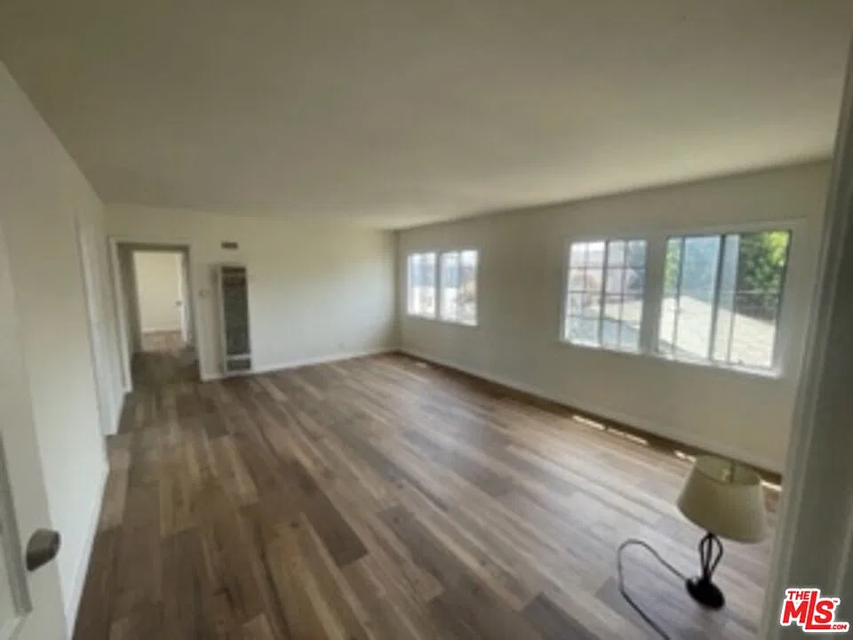 2 bed, 1.0 bath, 950 sqft, $2,450 — Photo 1