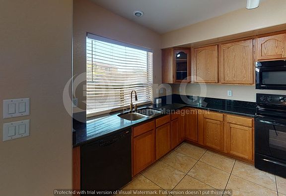 4th image of 35825 N Mirandesa Dr