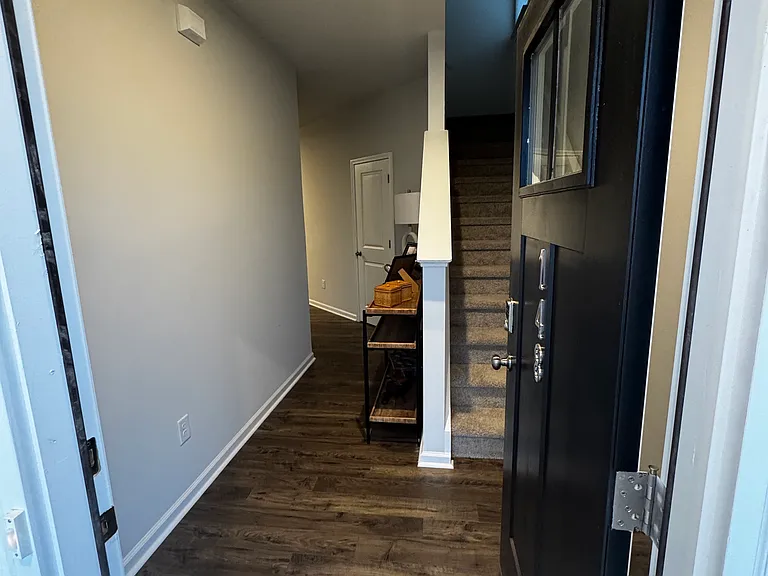 148 Gervais Cir — Photo 6