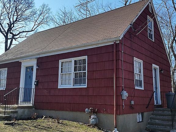 Suffern Cape Cod Wooded lot