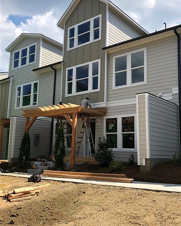 2nd image of 10112 Claire Vista Dr Unit 26