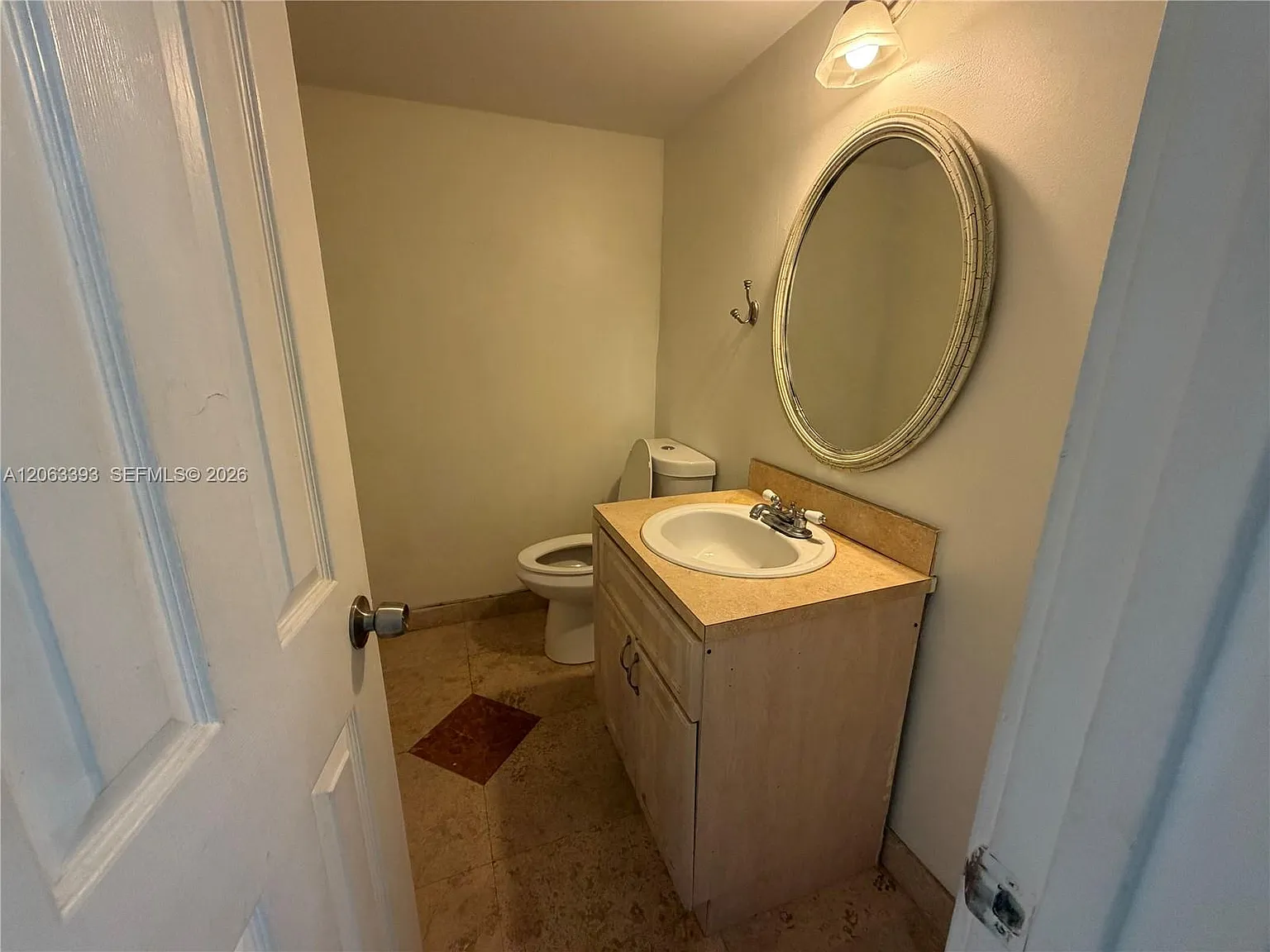 3 bed, 2.5 bath, $1,975 — Photo 4
