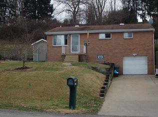 126 Hollywood Dr, Clairton, PA 15025
