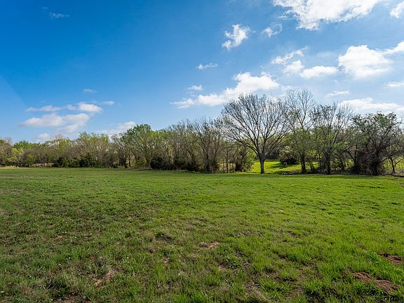 2nd image of 1001/ACRE S Preskitt Rd