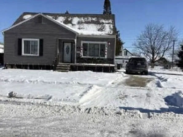 28816 Galloway St, Roseville, MI 48066