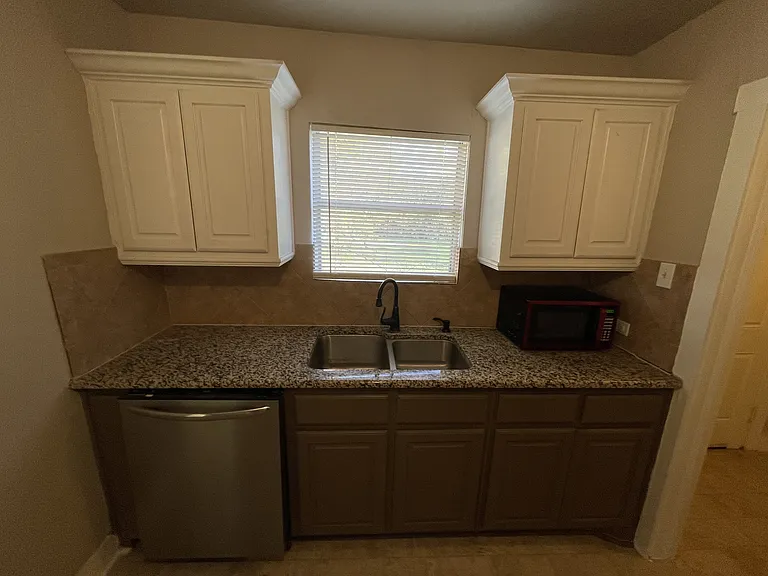 613 S Fielder Rd — Photo 5