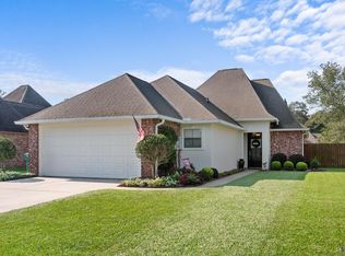 10172 Chanel Dr, Denham Springs, LA 70706