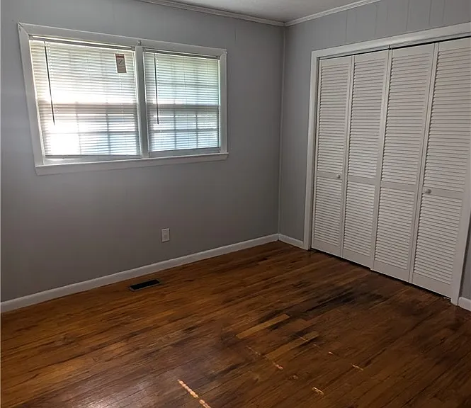 224 Irene St — Photo 8