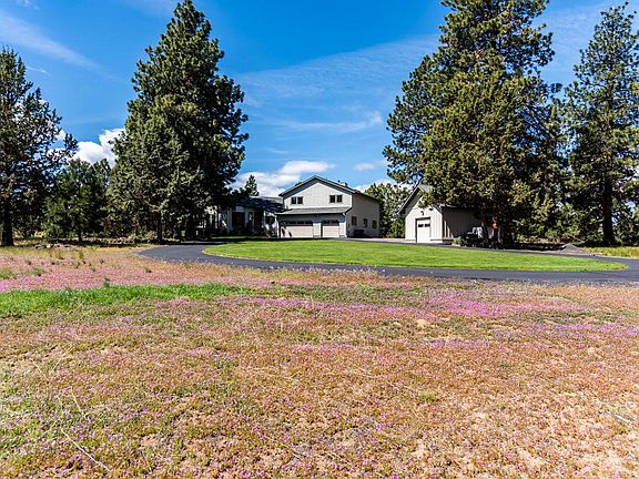 3rd image of 20383 Pine Vista Dr
