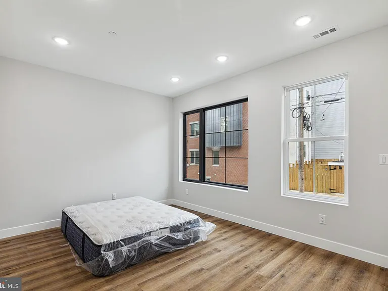 1840-42 N Gratz St #1 — Photo 8