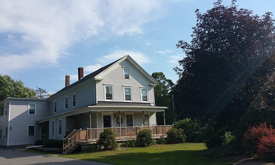 2nd image of 28 Main St