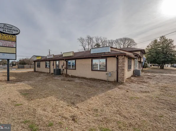 98 New Rd, Somers Pt, NJ 08244