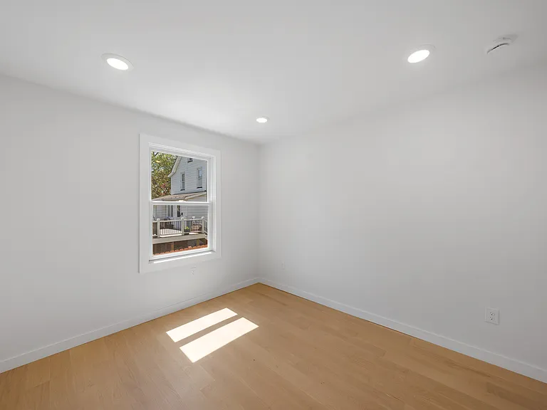 3 Meadow Rd #2 — Photo 8
