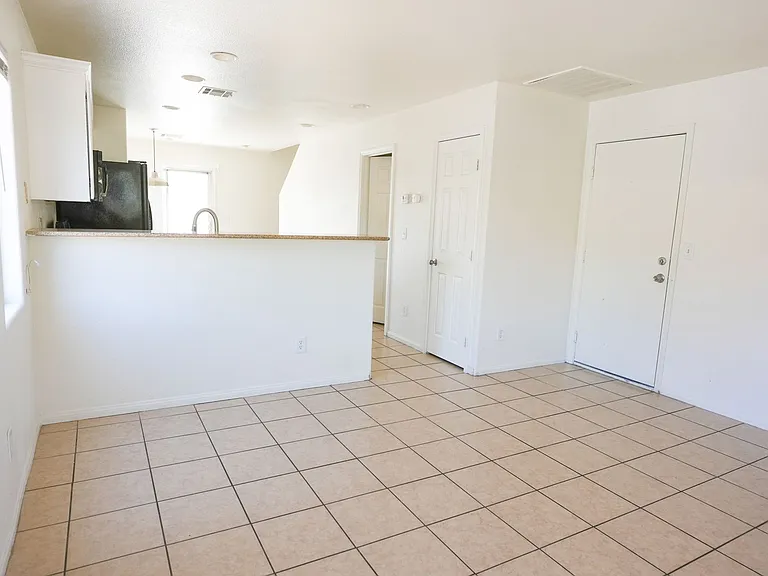4139 Mark Twain Ct — Photo 8
