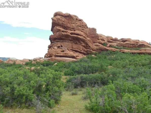 6334 Thunderbird Rd, Larkspur, CO 80118