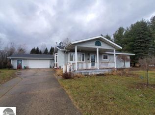415 N 4th St, West Branch, MI 48661