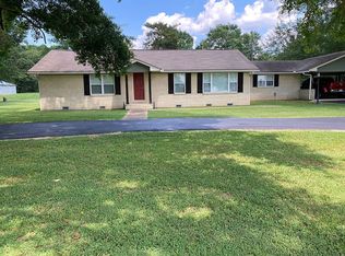 2063 Cooperville Rd, Morton, MS 39117