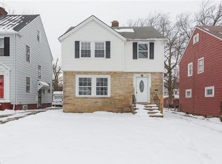 1160 Quilliams Rd, Cleveland Heights, OH 44121