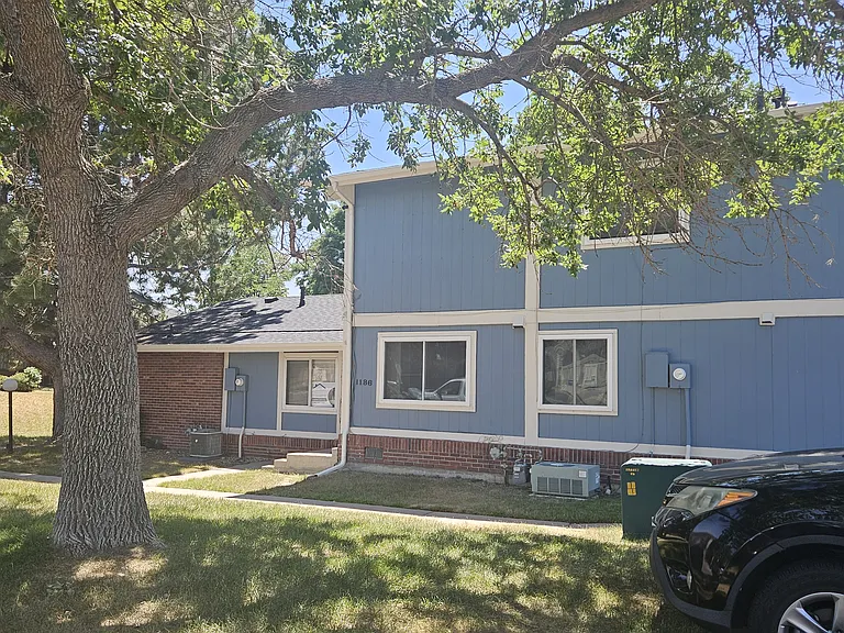 1186 S Uvalda St — Photo 2