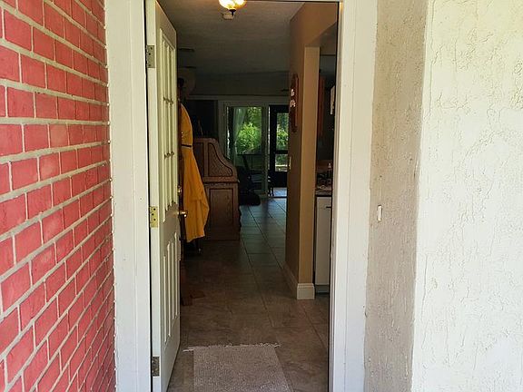 2nd image of 40 Kings Colony Ct #40