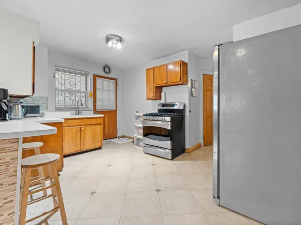 249 Newkirk Avenue image 12 of 37