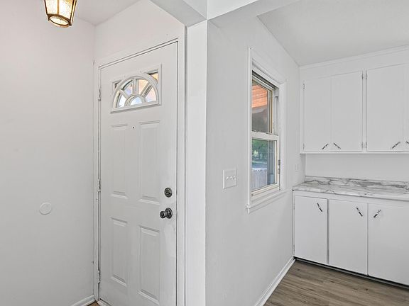 4th image of 5115 Camden Ave N