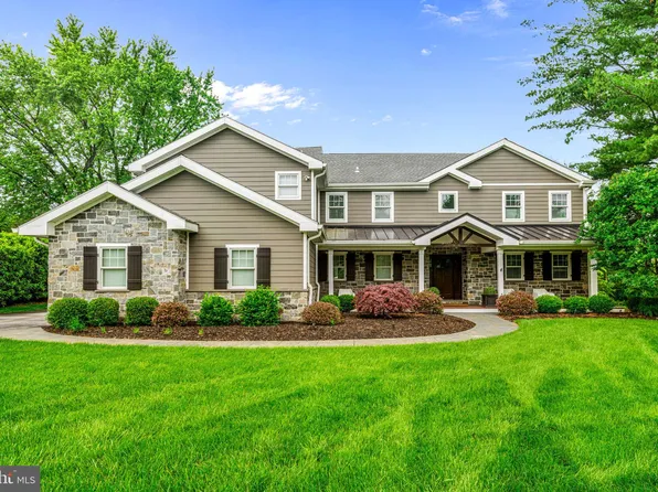 864 Monteith Dr, Wayne, PA 19087