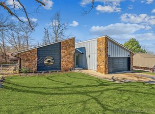 1382 Forest Ln, Catoosa, OK 74015