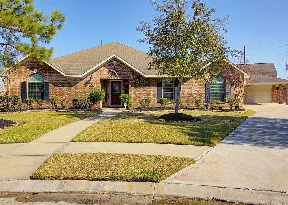 1st image of 20502 Bradford Forest Dr