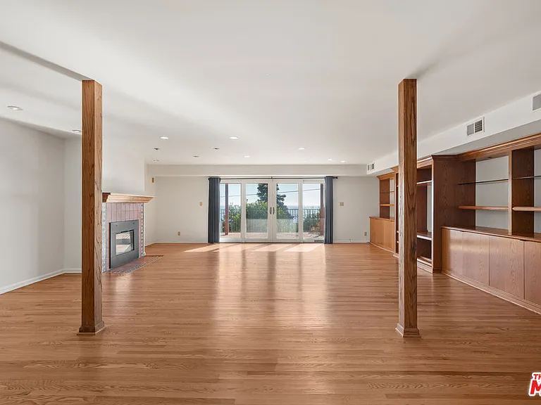 7203 Rindge Ave — Photo 12