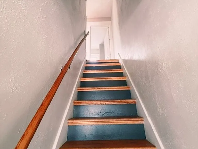 21 Fairbanks St NE — Photo 8