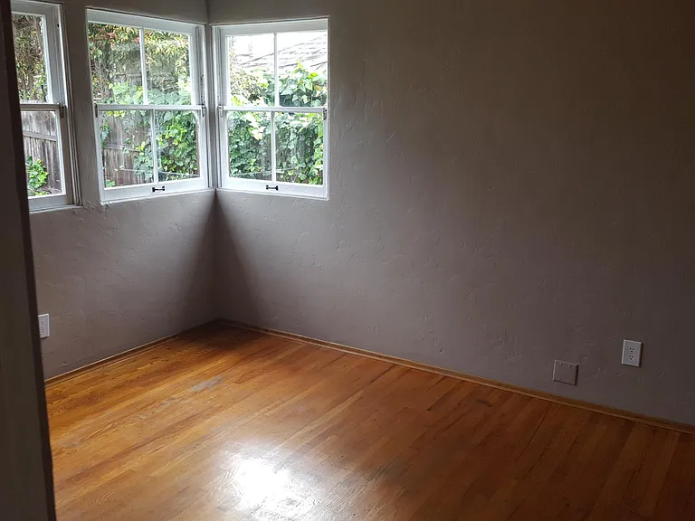4385 Narragansett Ave — Photo 7
