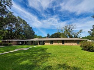 33 Simon Seal Rd, Picayune, MS 39466