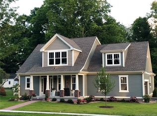 10 Copper Brook Cir #10, Granby, CT 06035