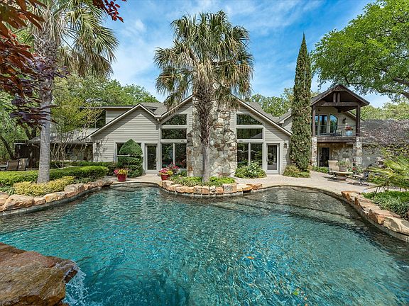 5th image of 625 Estates Dr