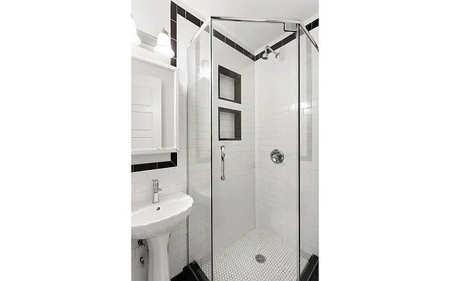 Rented by Douglas Elliman | media 44