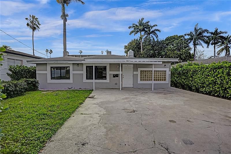 1st image of 8240 NW 1st Pl #1
