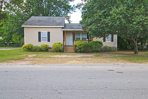 1141 Virginia St Photo 1