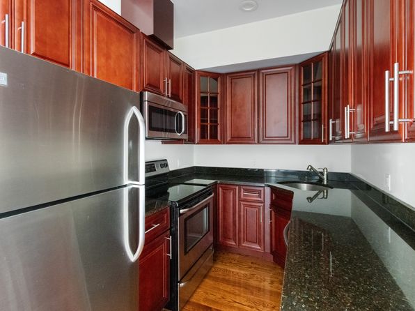 157 Post Ave APT 205