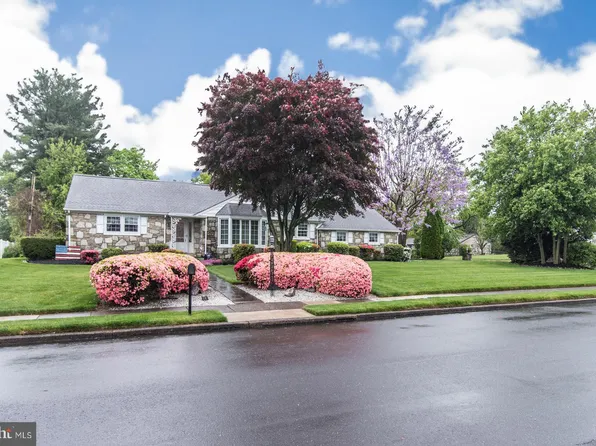 460 Leonard Rd, Huntingdon Valley, PA 19006