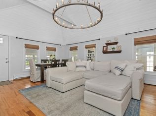 117 Hampton Cir, Hull, MA 02045