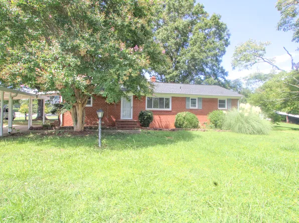 9078 W Market St, Colfax, NC 27235