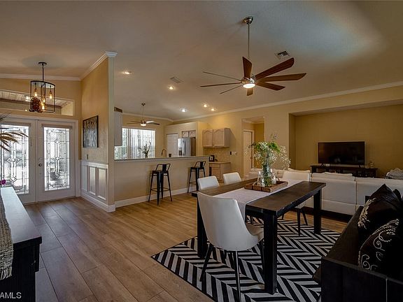 3rd image of 13761 Willow Bridge Dr