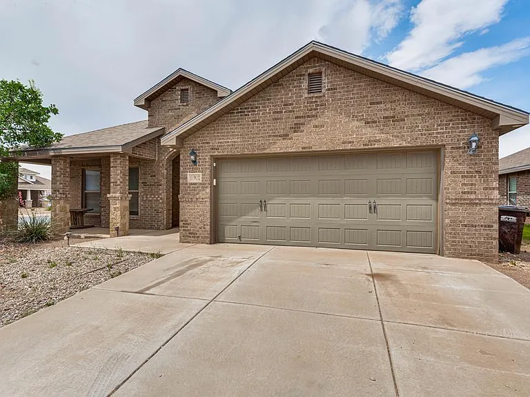 6901 Cattleman Dr — Photo 2