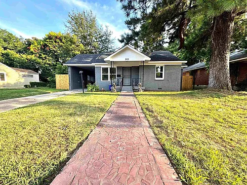 303 Fields Ave Photo 1