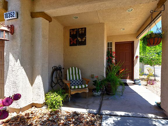 3rd image of 10352 Boone Hills Ct