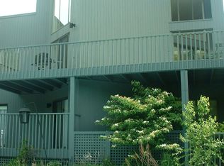 58 Island View Dr W, Sag Harbor, NY 11963
