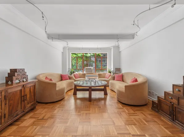 45 West 54th Street 3CD image 1 of 13