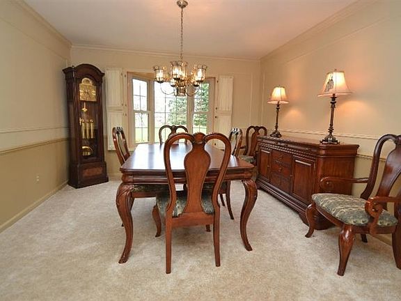 2nd image of 4620 Kingswood Dr