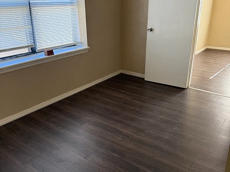 827 W Chickasha Ave #8 — Photo 6